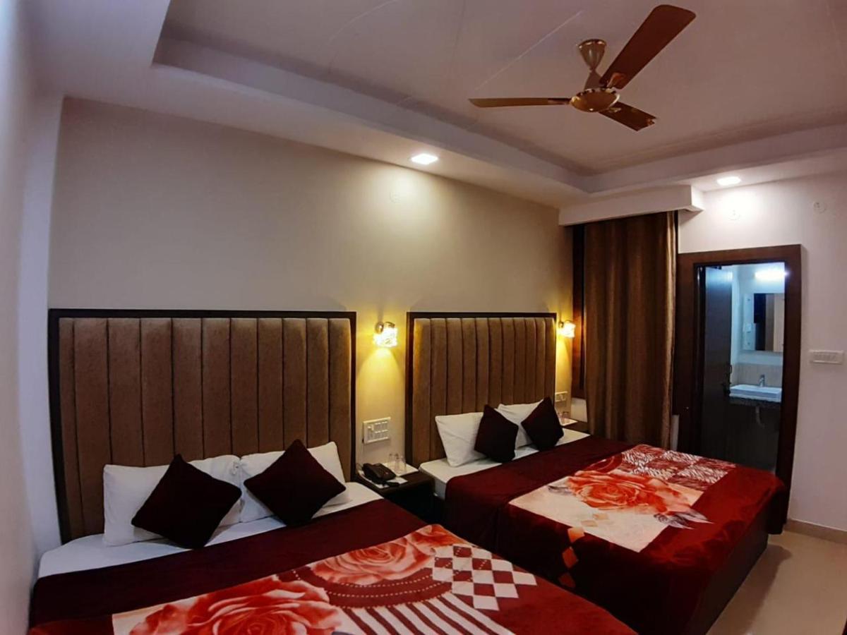 The Divine Oak Hotel Katra  Exterior photo