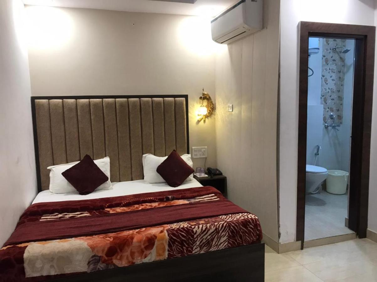 The Divine Oak Hotel Katra  Exterior photo