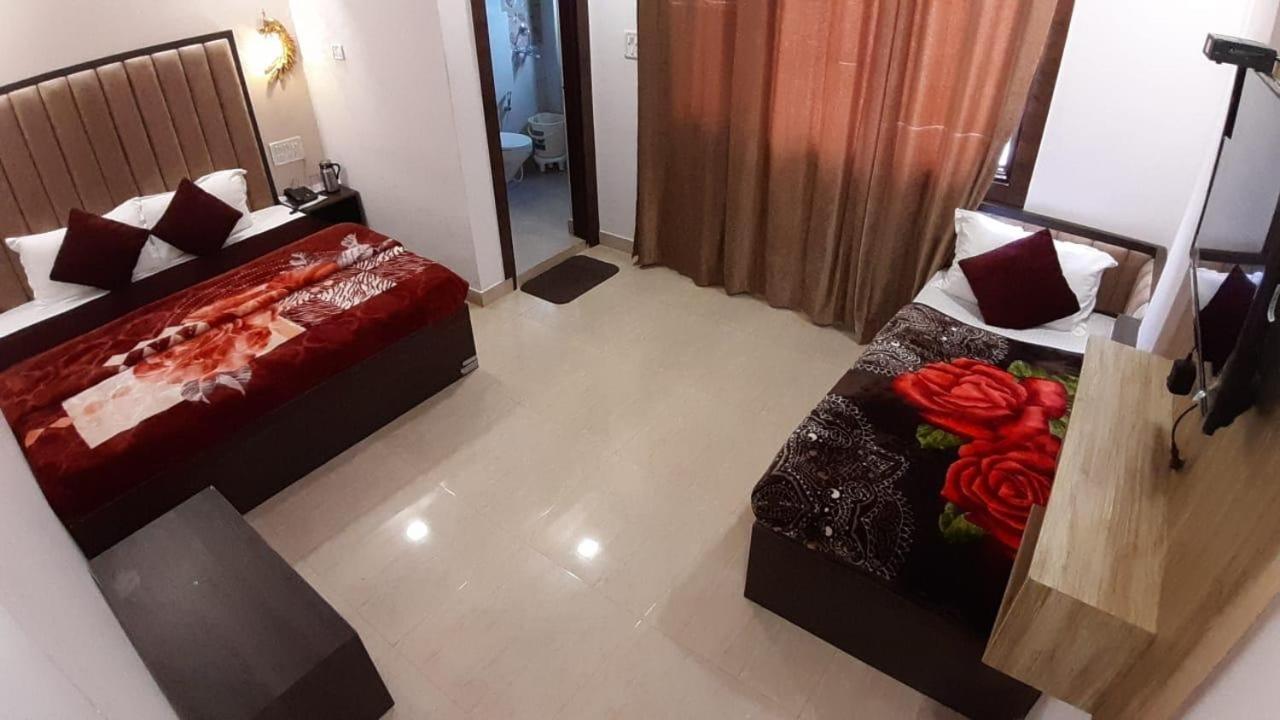 The Divine Oak Hotel Katra  Exterior photo